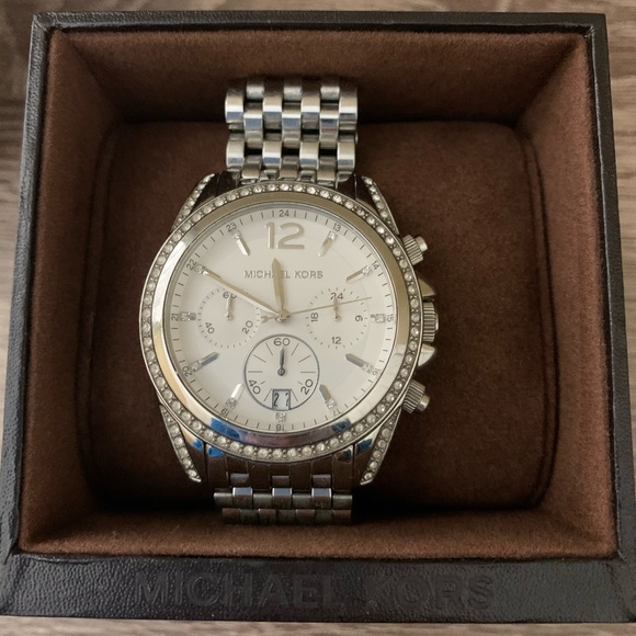 Mk 5834 Presley Crystal Silver Tone 
